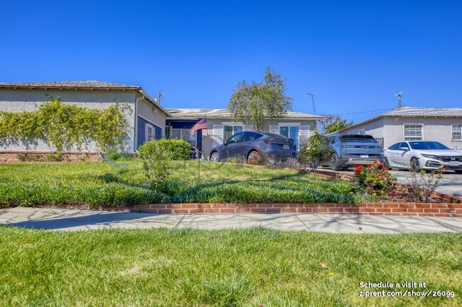 Building Photo - 10045 Wisner Ave