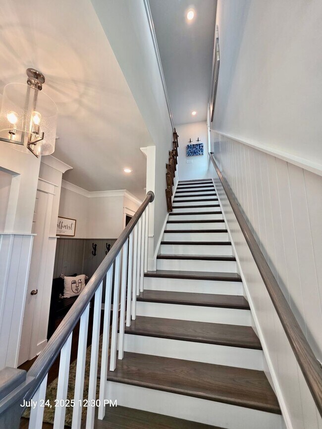 Building Photo - Like new 4 bedroom + loft - Stonoview - Jo...