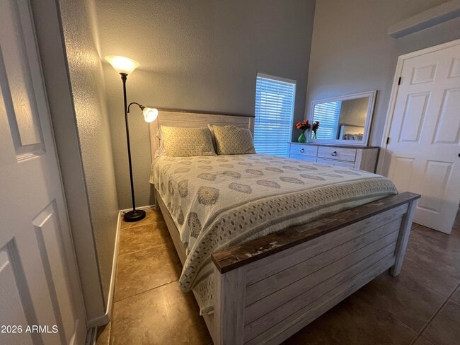 Building Photo - 255 S Kyrene Rd