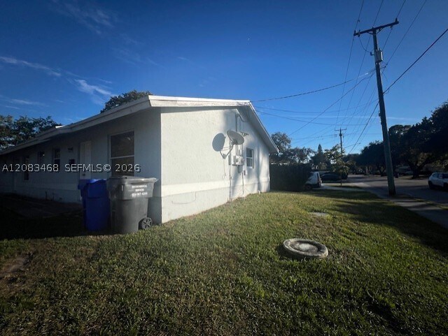Building Photo - 2746 Johnson St