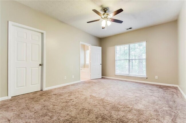 Building Photo - 3949 Tyler Ct