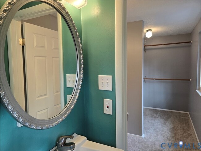 Building Photo - 4600 Painted Post Ln