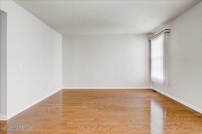 Building Photo - 3 Vancleve Rd