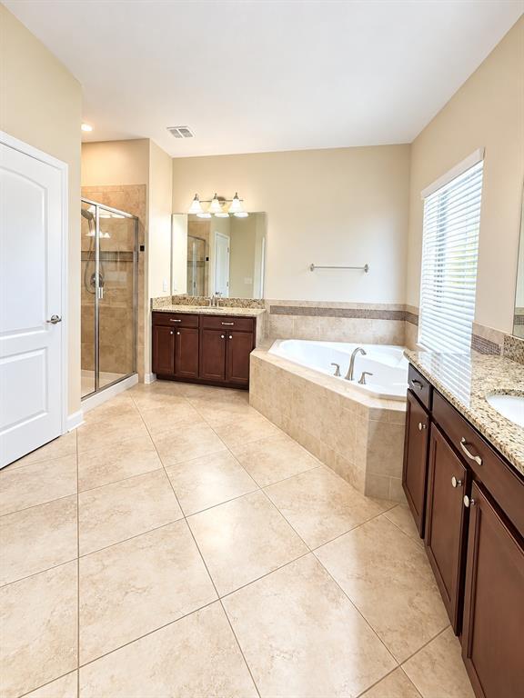 Building Photo - 2341 Aurelius Dr