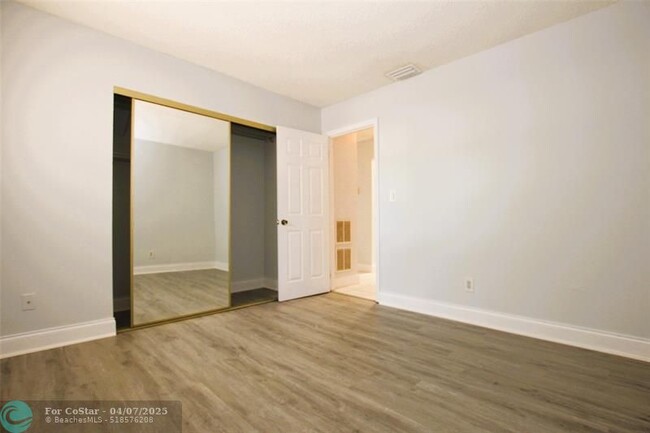 Building Photo - 3457 NW 44th St