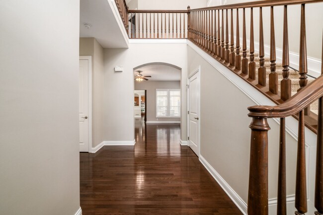 Building Photo - 4184 Hobbs Landing Dr W