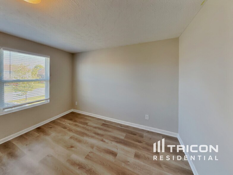 Building Photo - 75 Scotts Dr