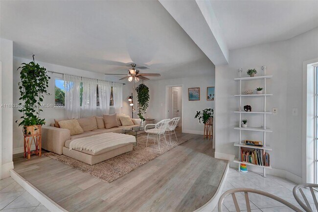 Building Photo - 2700 SW 34th Ave