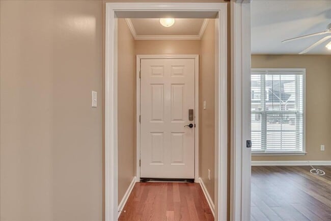 Building Photo - 140 Grove Landing Ct