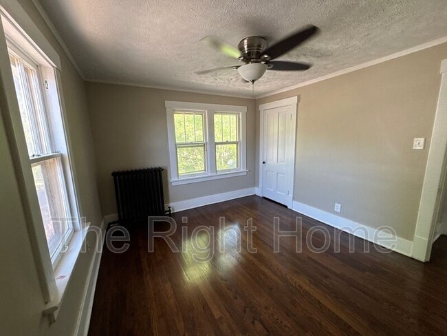 Building Photo - 1521 Park Wild Ave