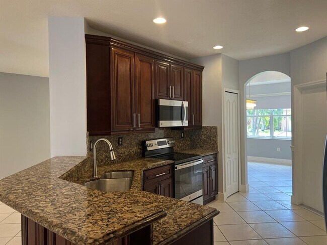 Building Photo - 2758 SW 129th Terrace