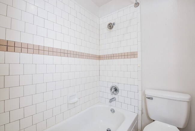 Building Photo - 4144 Greystone Way