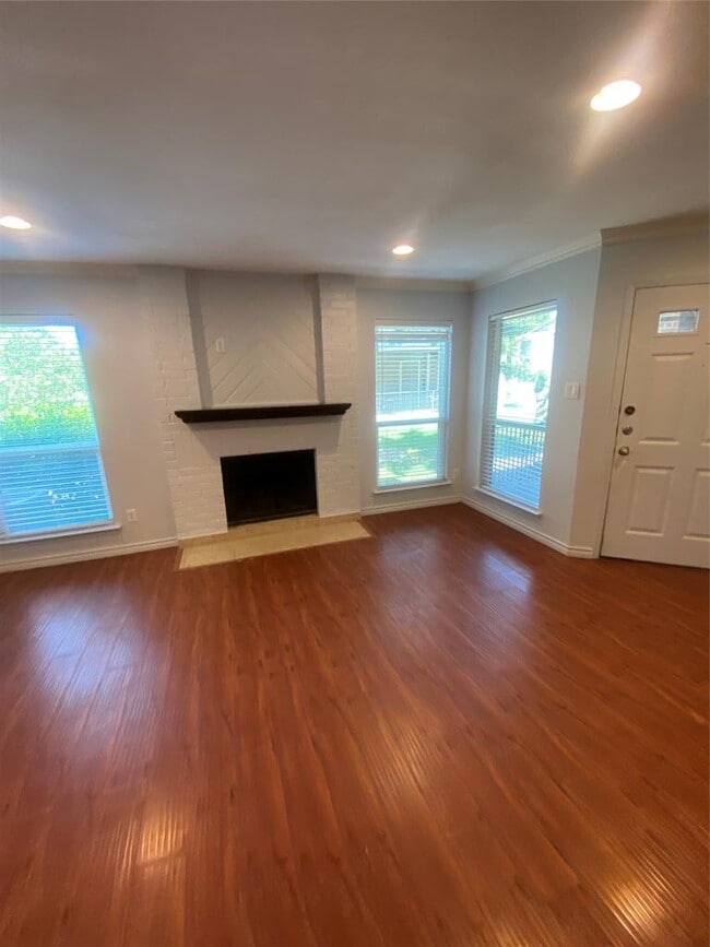 Building Photo - 10616 Mellow Ln