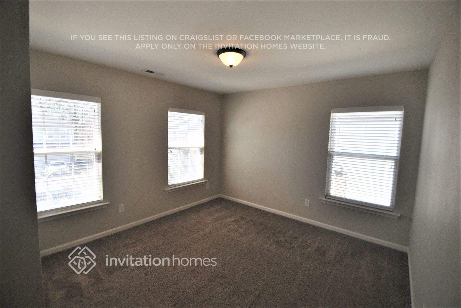 Building Photo - 311 Rondelay Dr