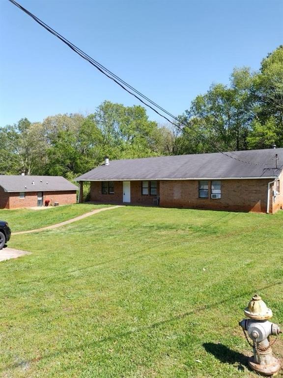 Building Photo - 200 Tanglewood Dr