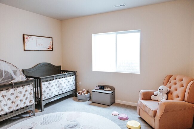 Building Photo - 9757 Bison Vly Trl