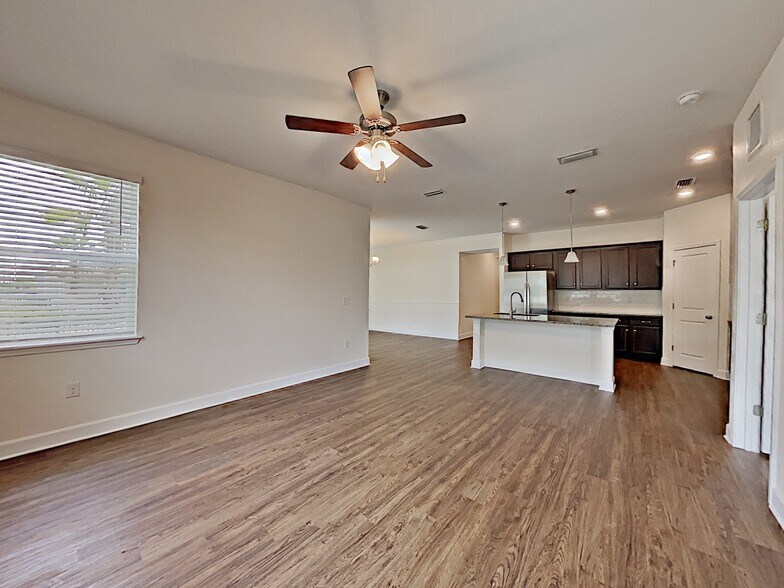 Building Photo - 7918 Stumble Journey Ln