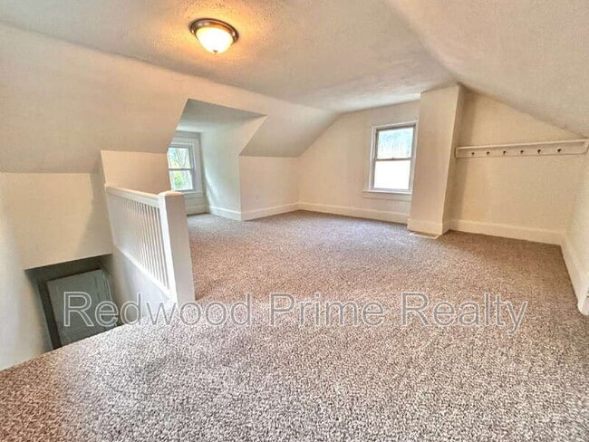 Primary Photo - 925 Coleman Ave