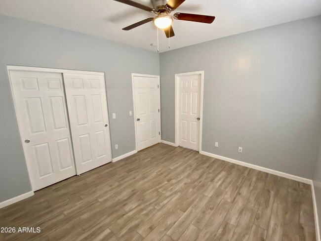Building Photo - 2300 E Magma Rd