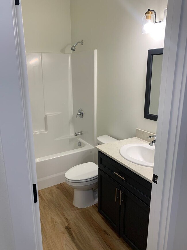 Building Photo - 1/2 OFF First Month’s Rent!