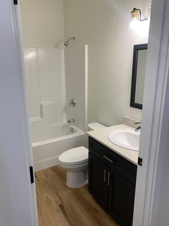 Building Photo - Newer Home for Lease!