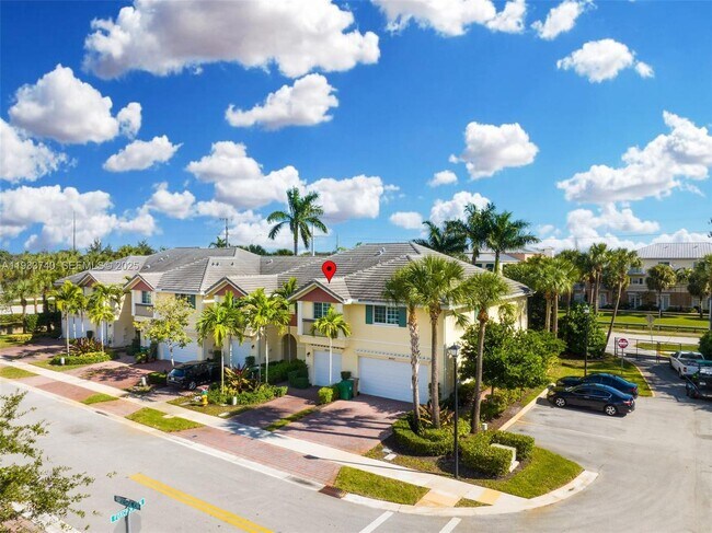 Building Photo - 4652 Horseshoe Cir