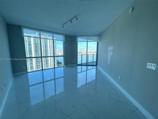 Building Photo - 17111 Biscayne Blvd