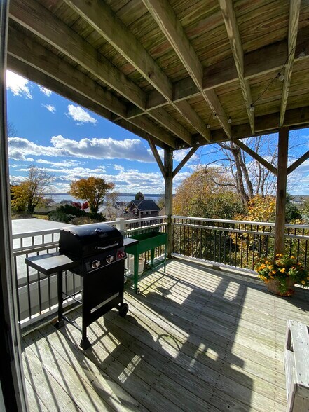 Building Photo - 67 Lawton Ave