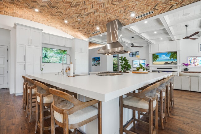 Building Photo - 19471 Harbor Rd S