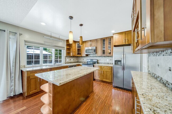 Building Photo - 35216 Wycombe Pl