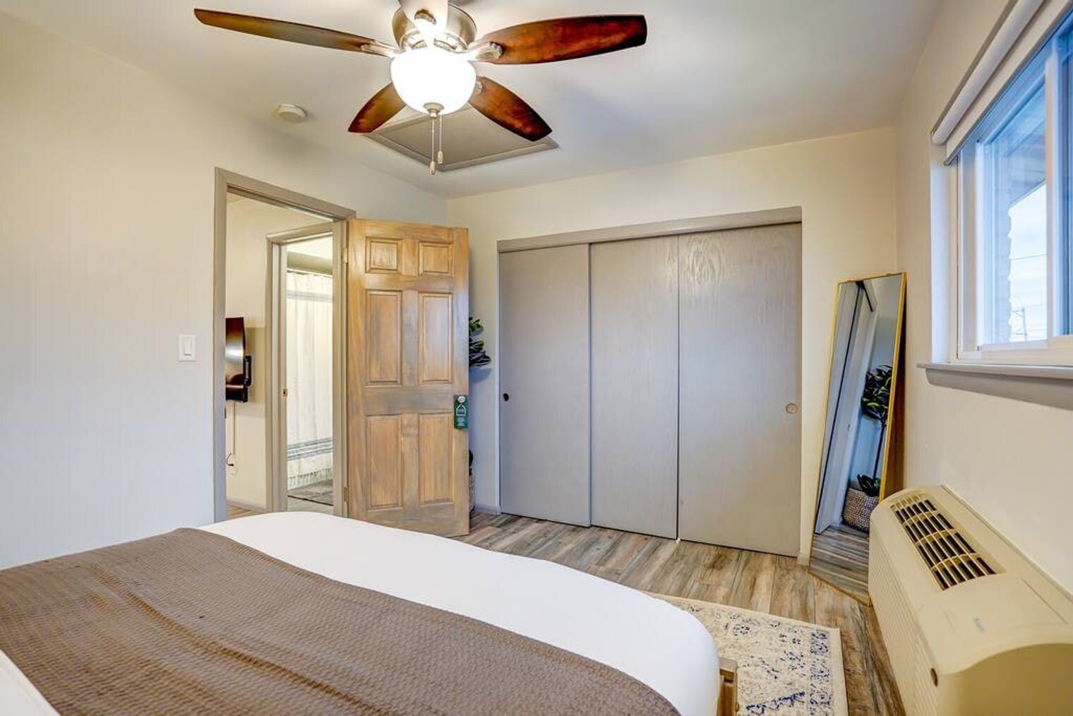 Building Photo - 645 S 94th Pl