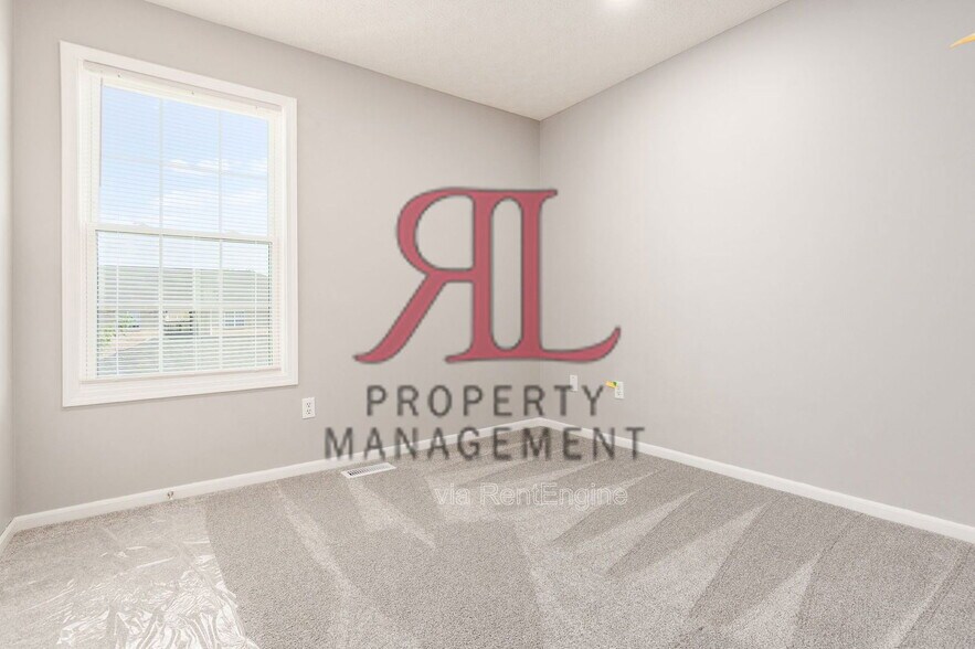 Building Photo - 6022 Brice Park Dr