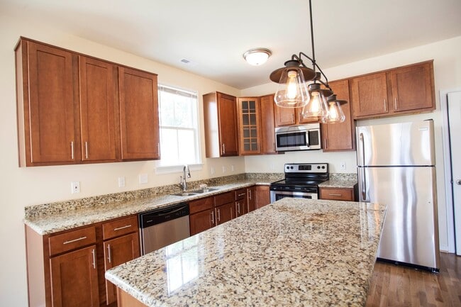 Building Photo - 613 N 21st St