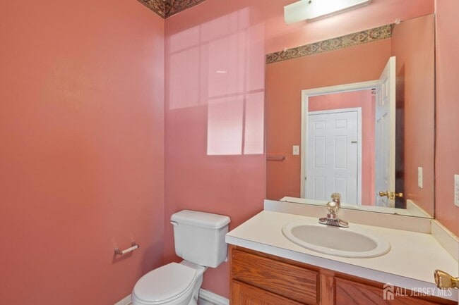 Building Photo - 1209 Blossom Cir