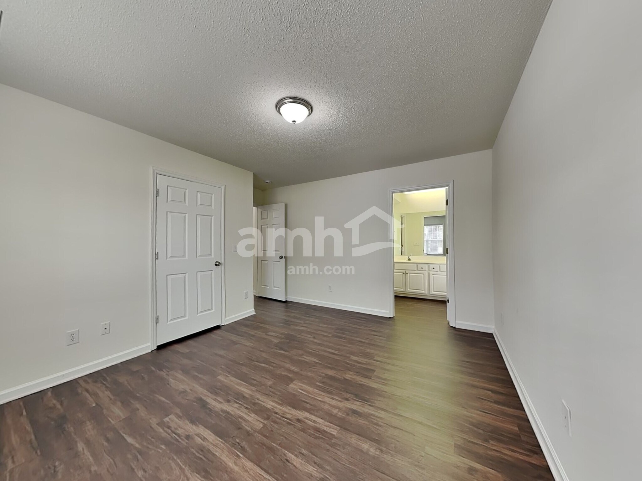 Building Photo - 150 Exeter Ct