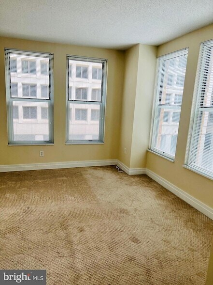Building Photo - 915 E Street NW Unit 613