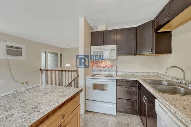 Building Photo - 13298 W Mississippi Ct