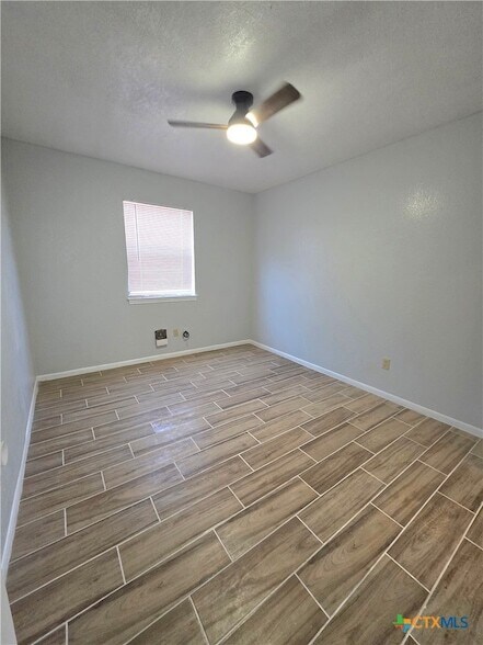 Building Photo - 303 Erby Ave