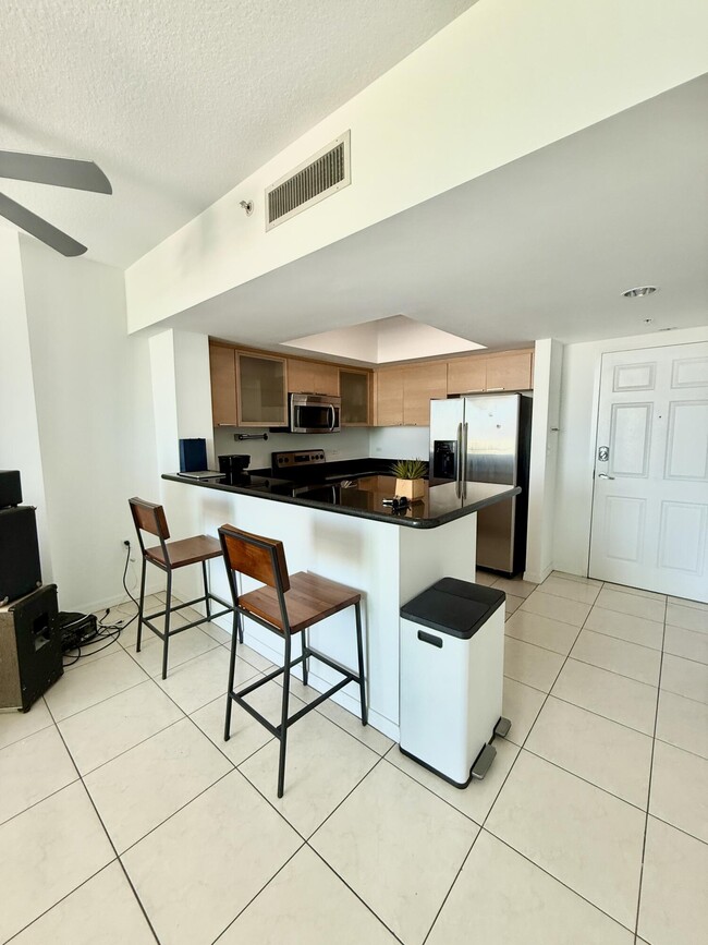 Building Photo - 140 S Dixie Hwy