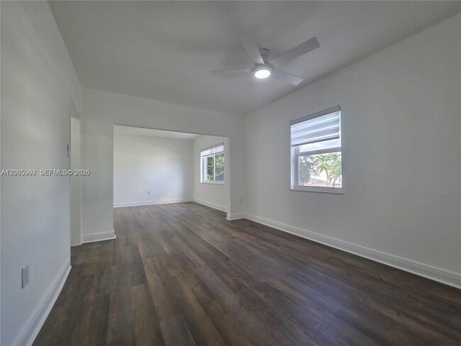 Building Photo - 6240 SW 21st St