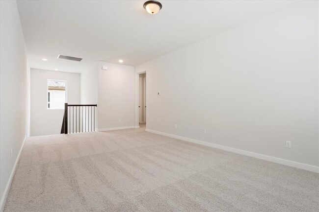 Building Photo - 212 Lariat Lp