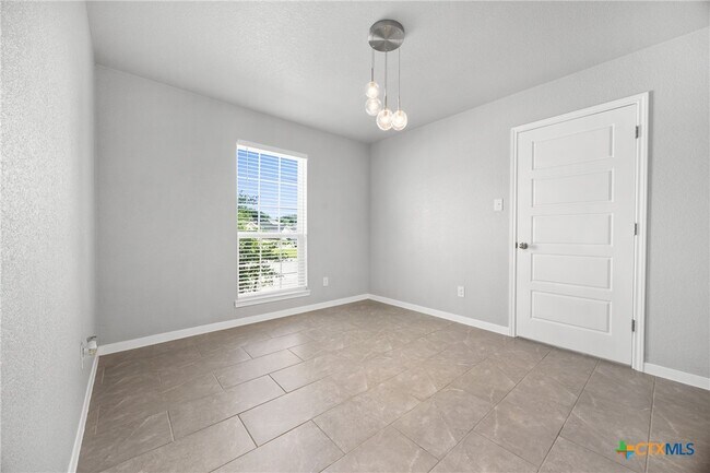 Building Photo - 1553 Justice Dr