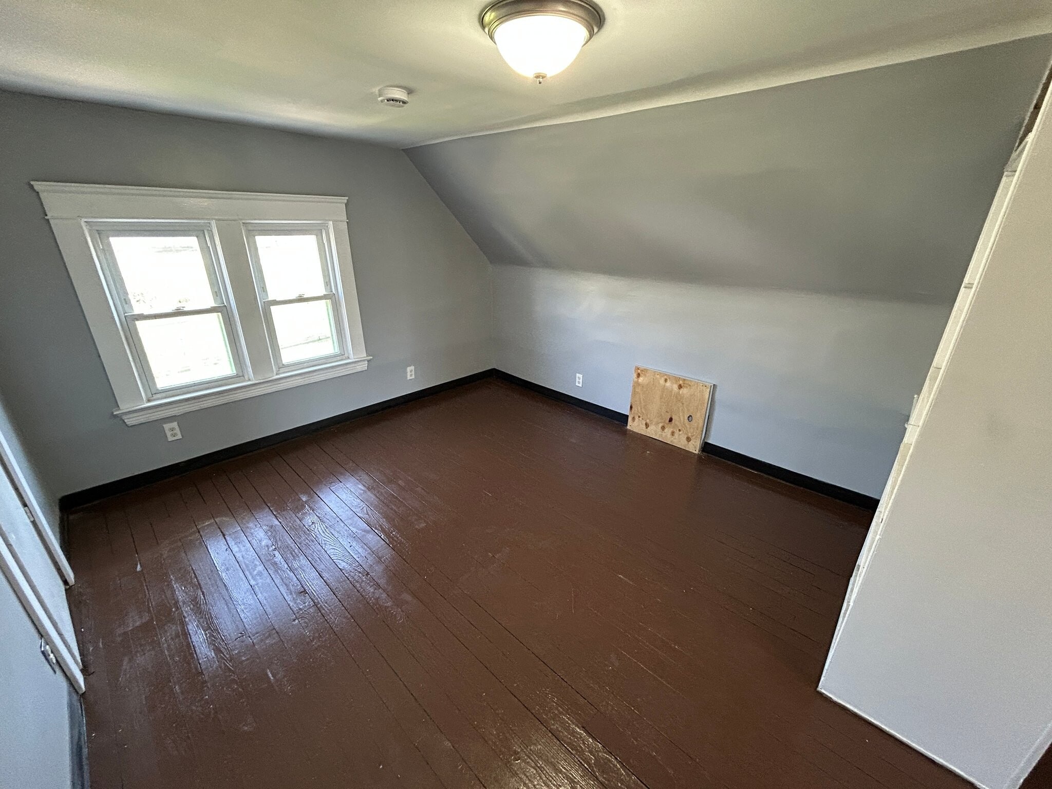 Building Photo - 11220 Primrose Ave