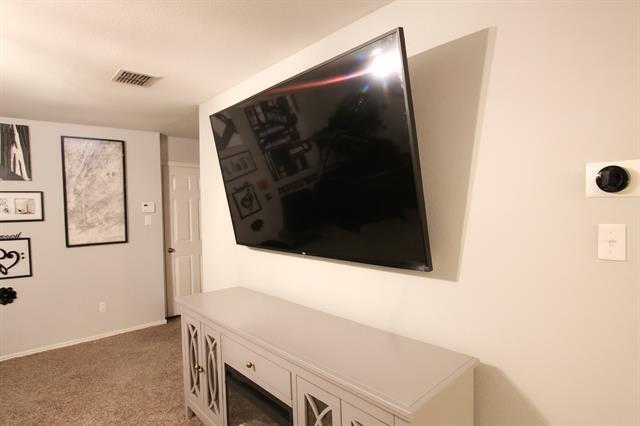 Building Photo - 2841 Bluffs Ct