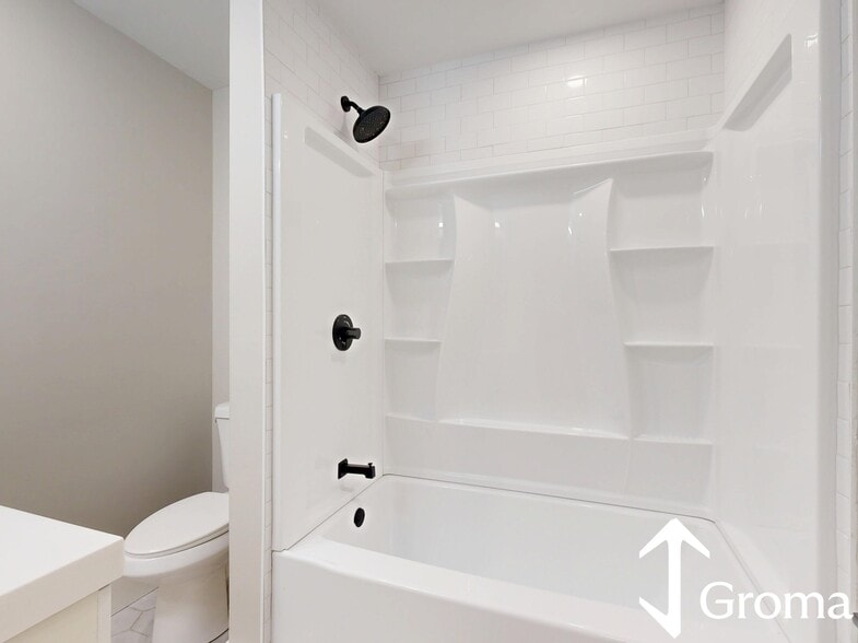 Building Photo - 147 Princeton St