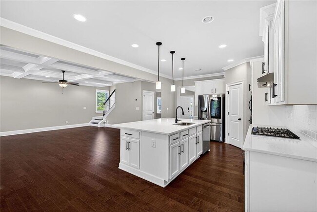 Building Photo - 3047 Mountain Shadow Way
