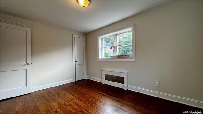 Building Photo - 117 Summers St