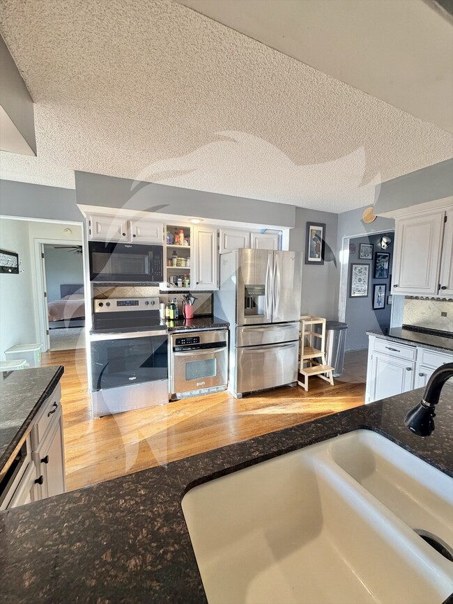 Building Photo - "Spacious 4-Bedroom Haven on Old Mallard Rd – Your Perfect Family Retreat in Enid!"