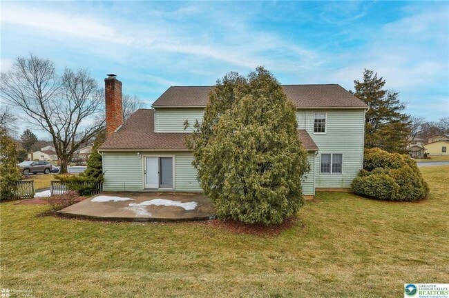 Building Photo - 4059 Wedgewood Rd