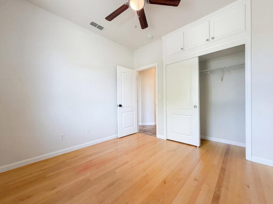 Building Photo - 400 Caravaggio Cir